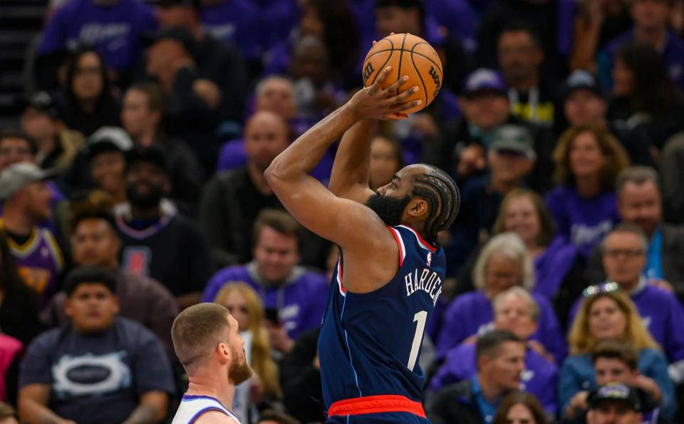 洛杉矶快船迎欧篮联关键赛,清晨调整名单,质疑声仍在,阵容厚度经受考验(洛杉矶快船队历年阵容) 洛杉矶快船迎欧篮联关键赛,清晨调整名单,质疑声仍在,阵容厚度经受考验(洛杉矶快船队历年阵容)