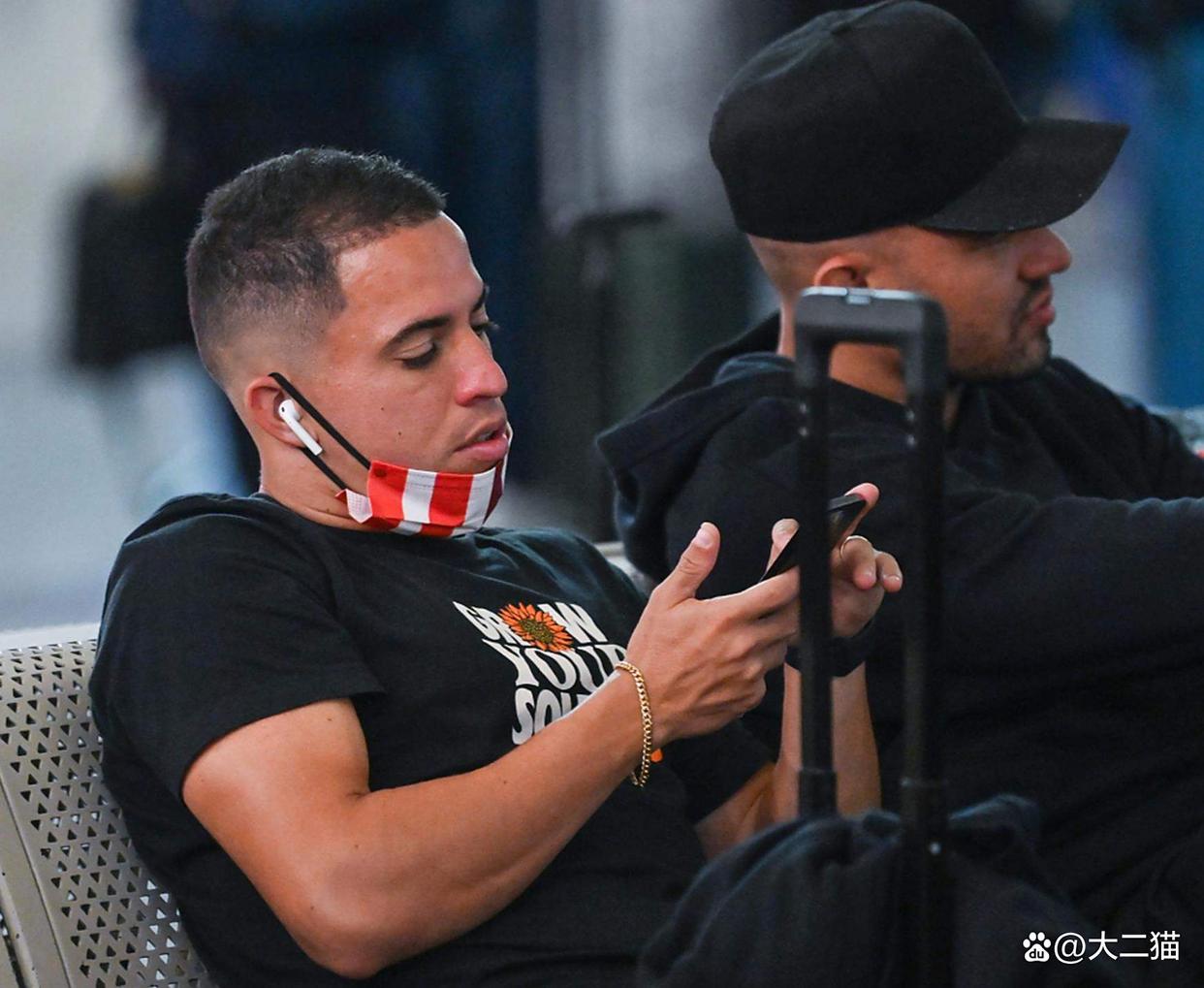 雷竞技电竞 -包含成都蓉城战术微调备战足总杯巴黎圣日耳曼状态回暖备战CBA常规赛，连对手都承认：里尔围绕欧篮联门线救险的词条