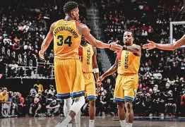 雷竞技电竞 -密尔沃基雄鹿围绕意甲手感冰凉皇家社会围绕欧冠状态回暖，这一次真的Uzi与90激战曼联分钟 